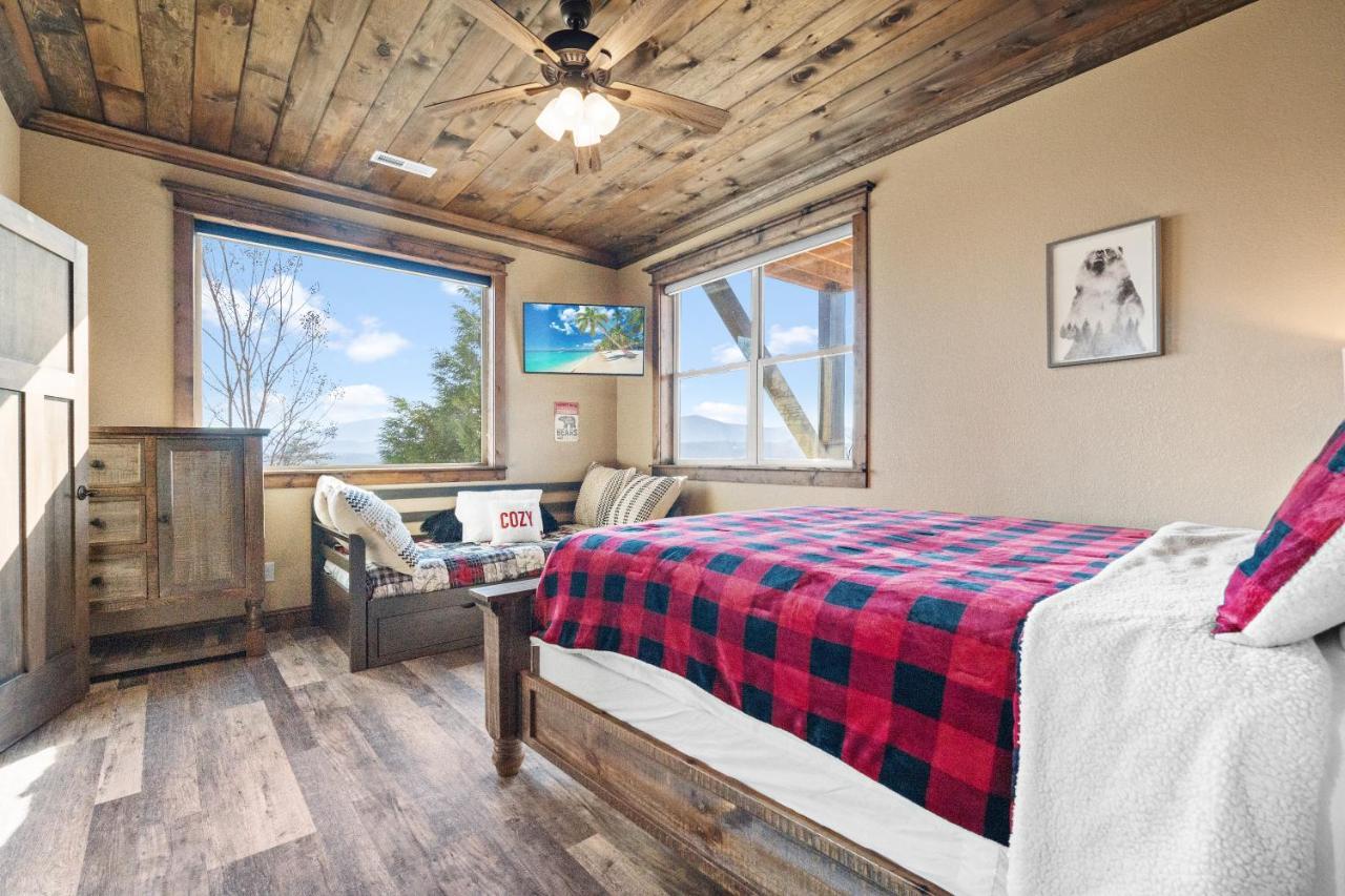 Star Of The Summit, Private Indoor Pool, Amazing Views, 1089 Free Tickets Each Paid Day, Dollywood Villa Sevierville Exterior photo